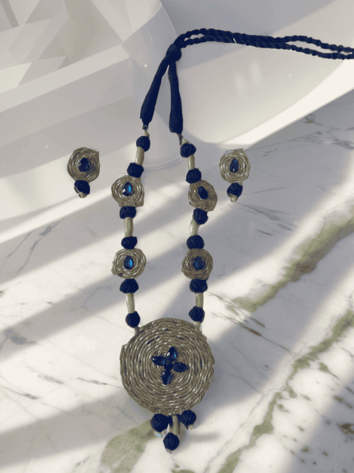 Coin design necklace set