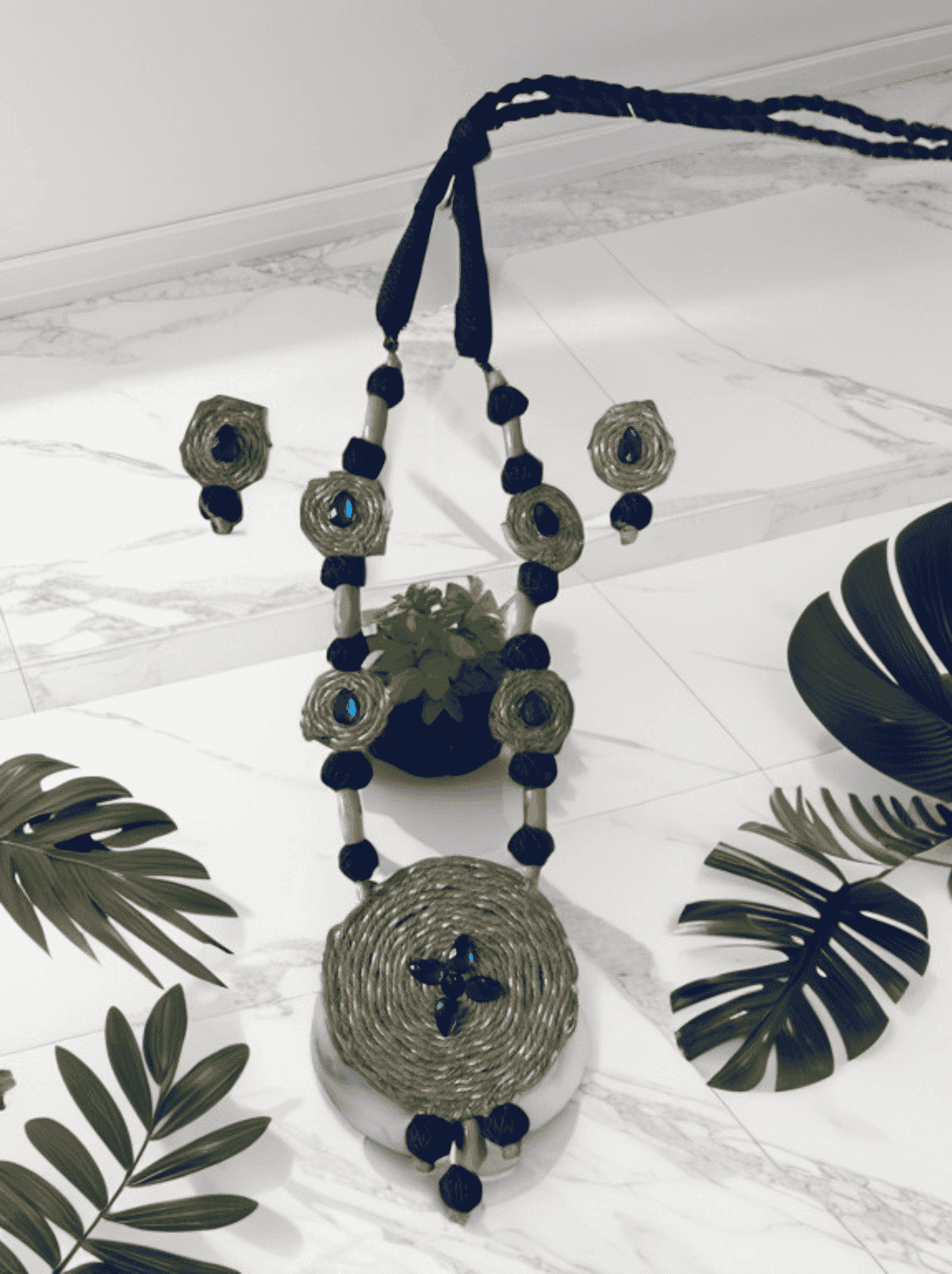 Coin design necklace set