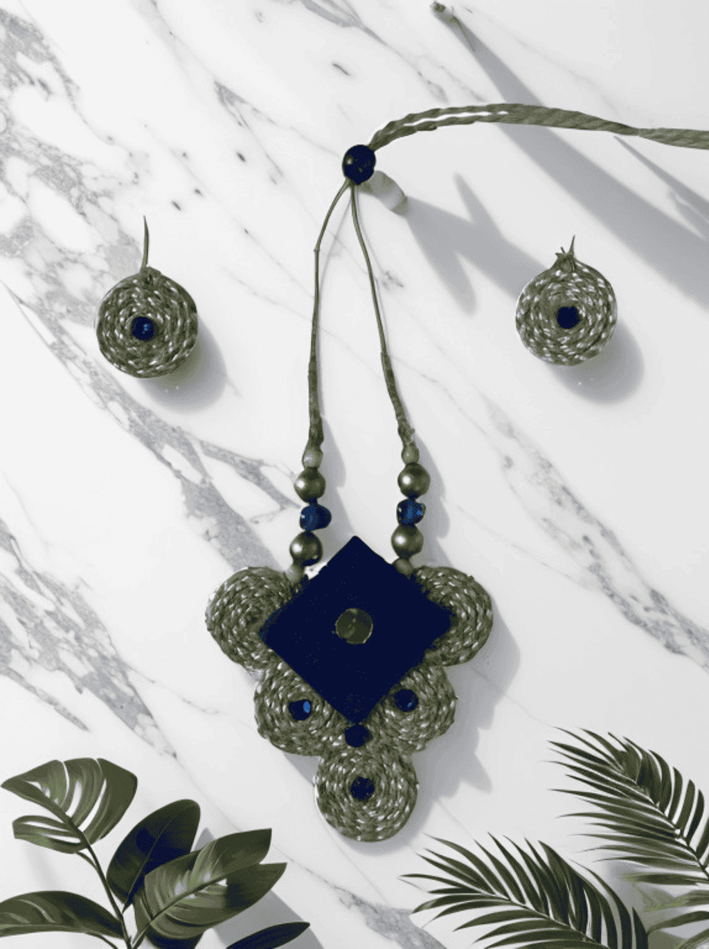 Blue Diamond shape Necklace set