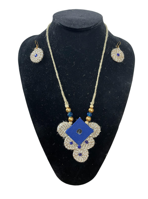 Blue Diamond shape Necklace set