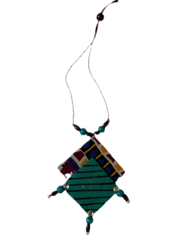 Diamond shape cloth necklace set