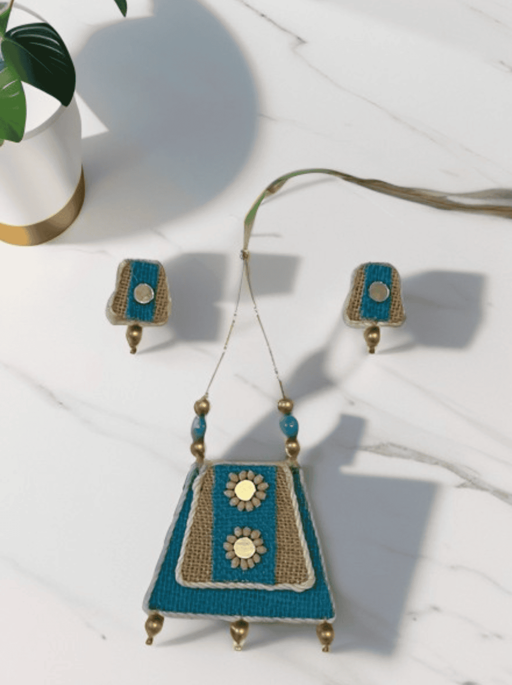 Blue mountain double dot design necklace set