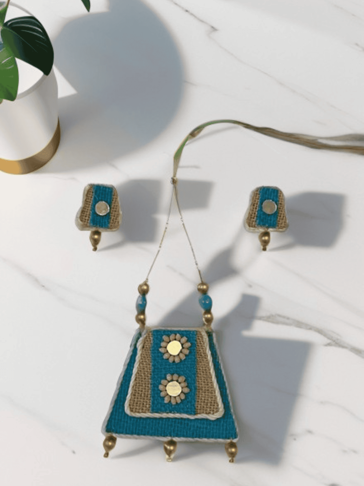 Blue mountain double dot design necklace set