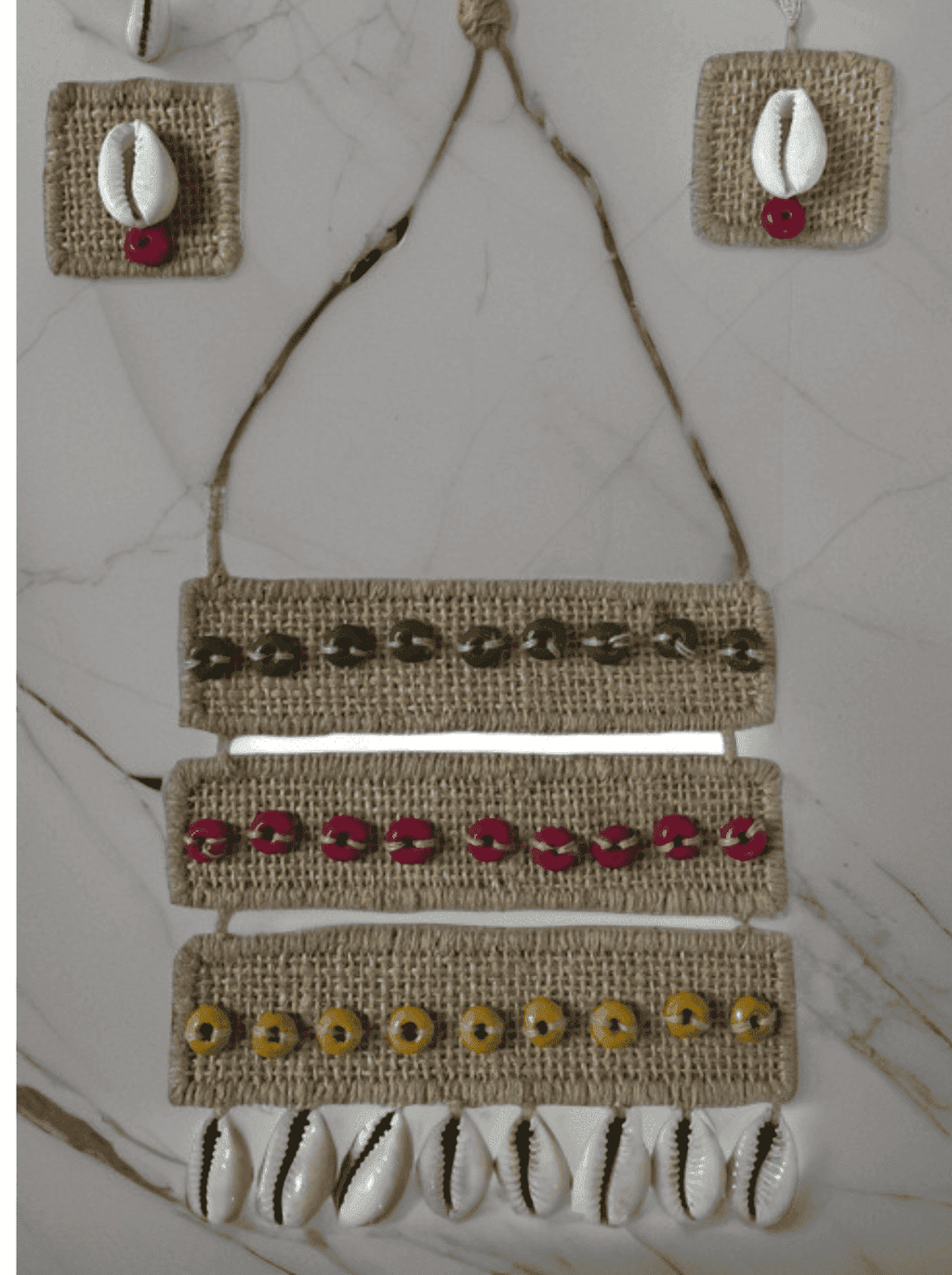 Brick style necklace set