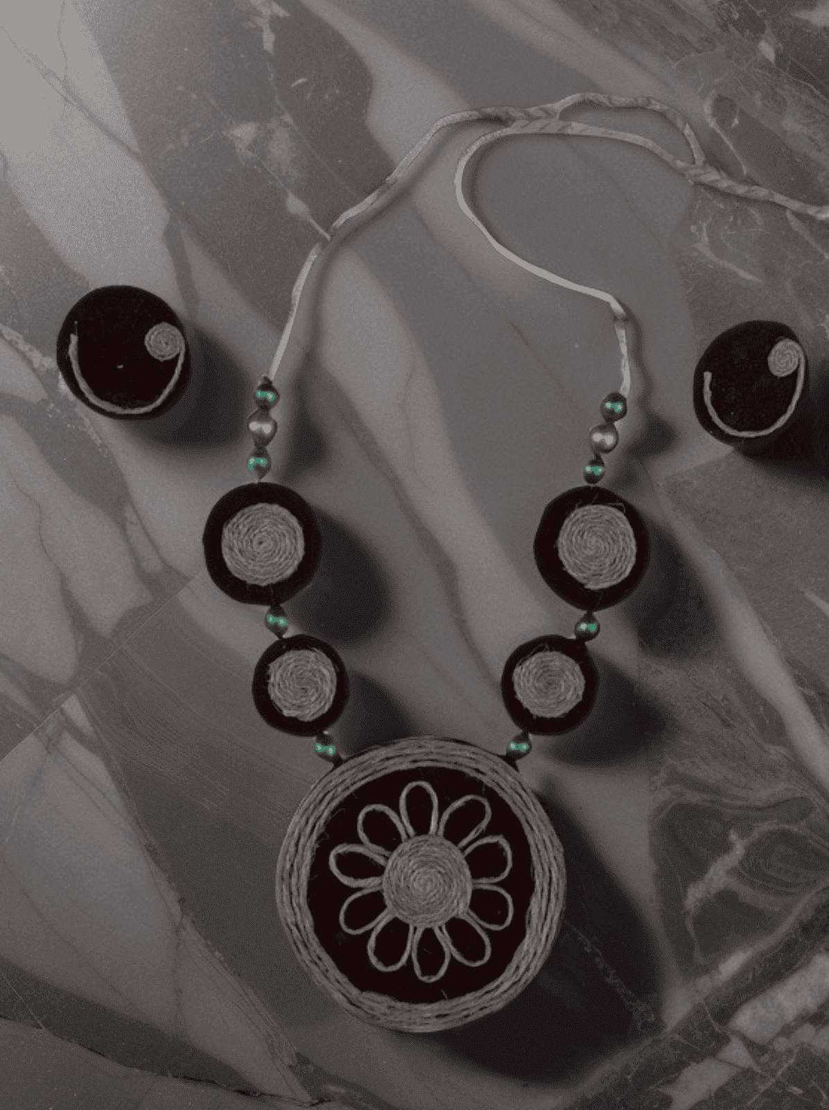 Brown round shape necklace set