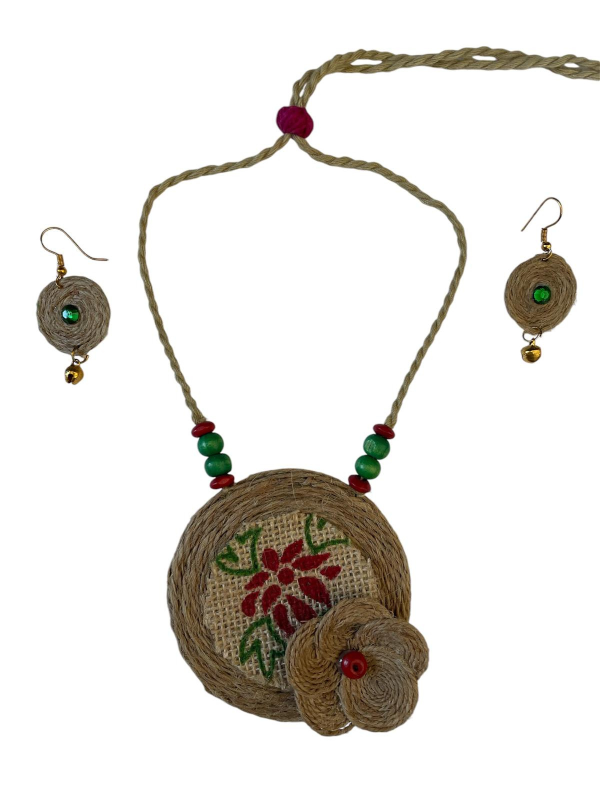 Eco-friendly Handmade Christmas style flower necklace set || Jute Jewelry Set || Beach Wedding Jewelry for Bride