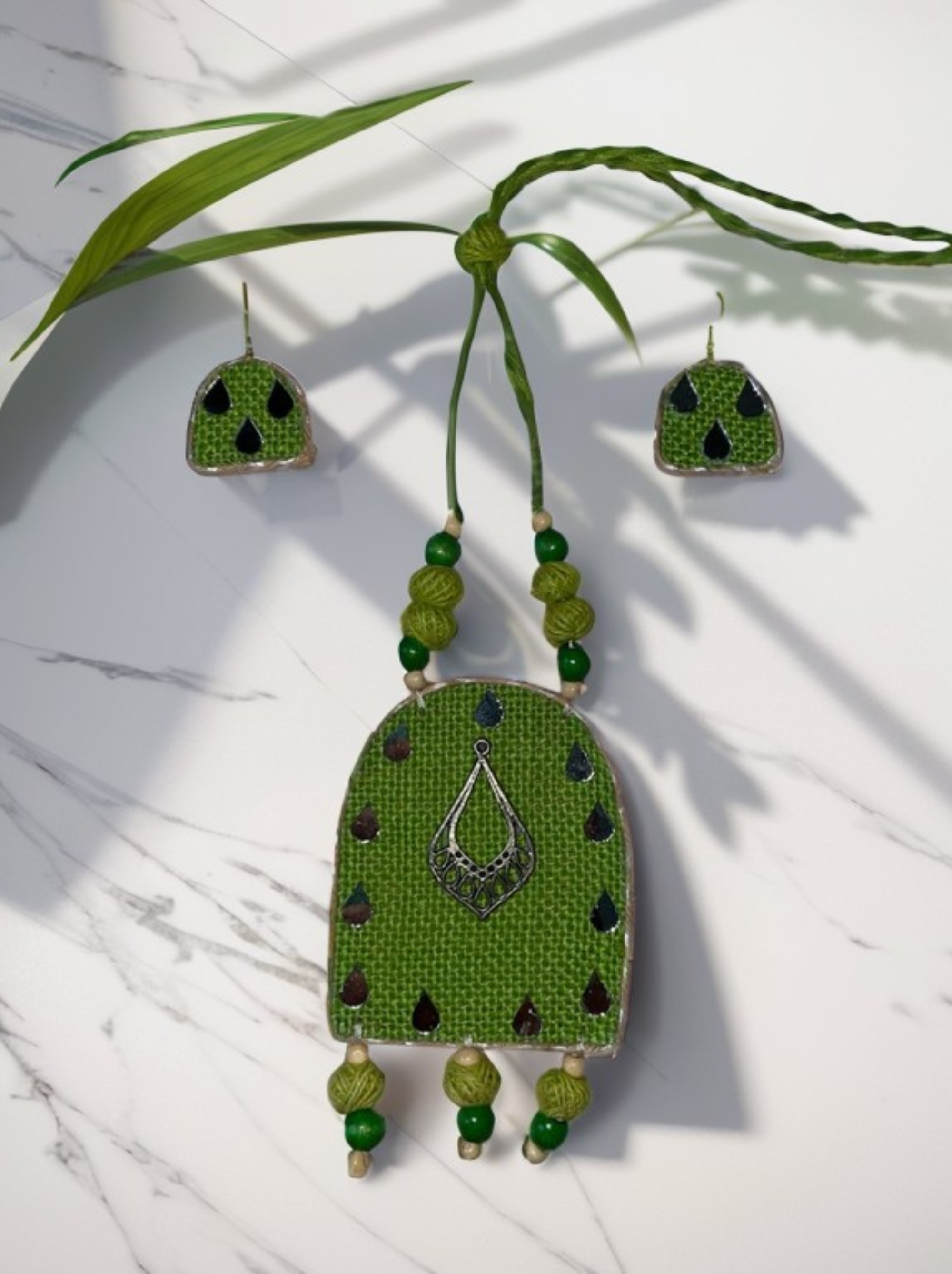 Eco-friendly Handmade Green Robot shaped necklace set || Jute Jewelry Set || Beach Wedding Jewelry for Bride