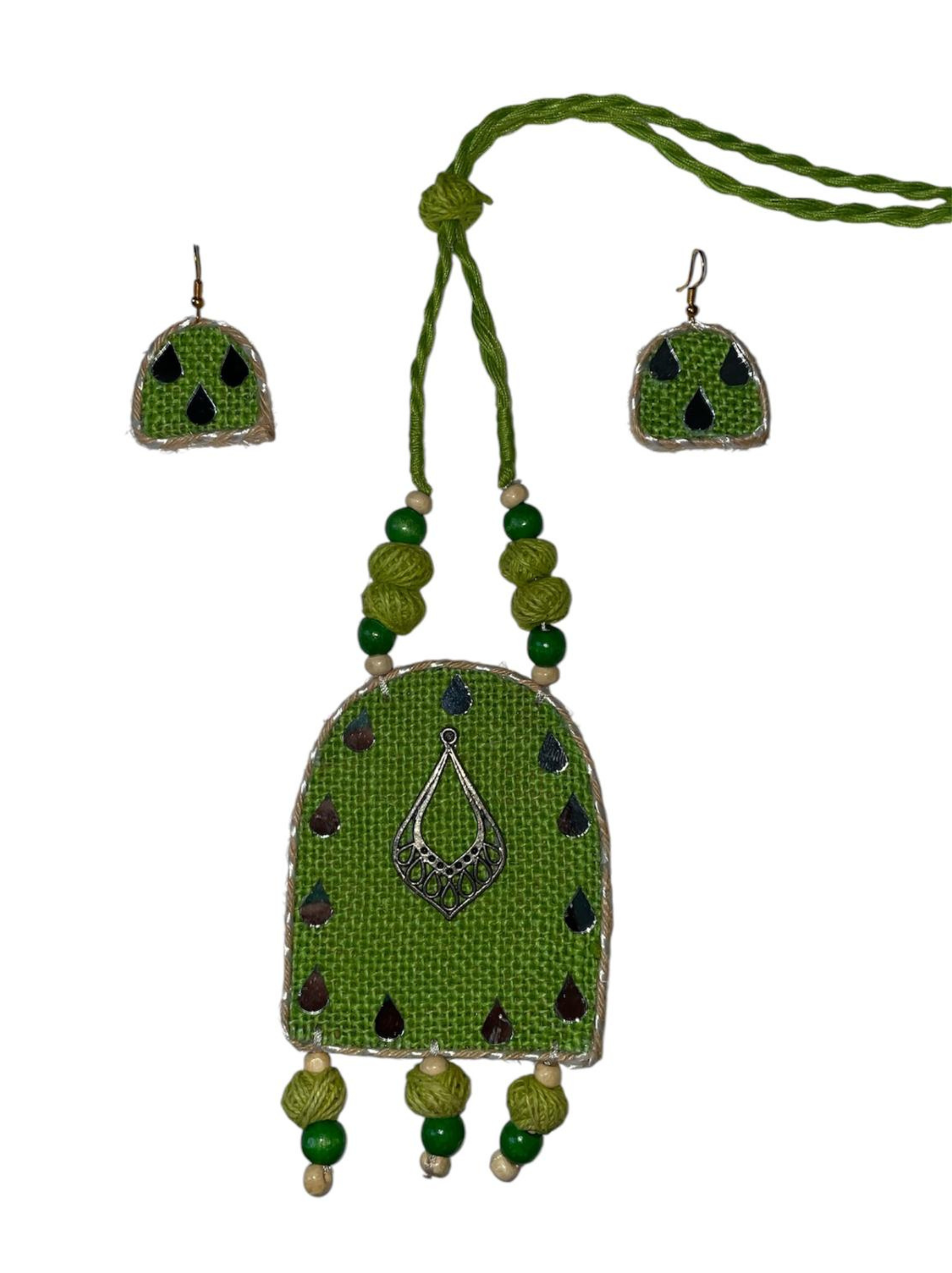 Eco-friendly Handmade Green Robot shaped necklace set || Jute Jewelry Set || Beach Wedding Jewelry for Bride