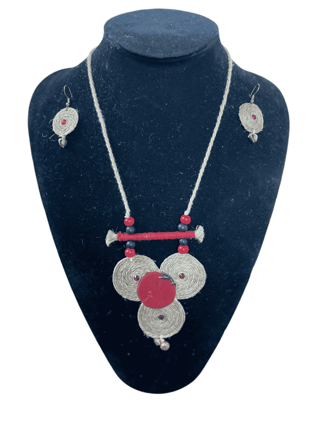 Circular triangle design necklace set