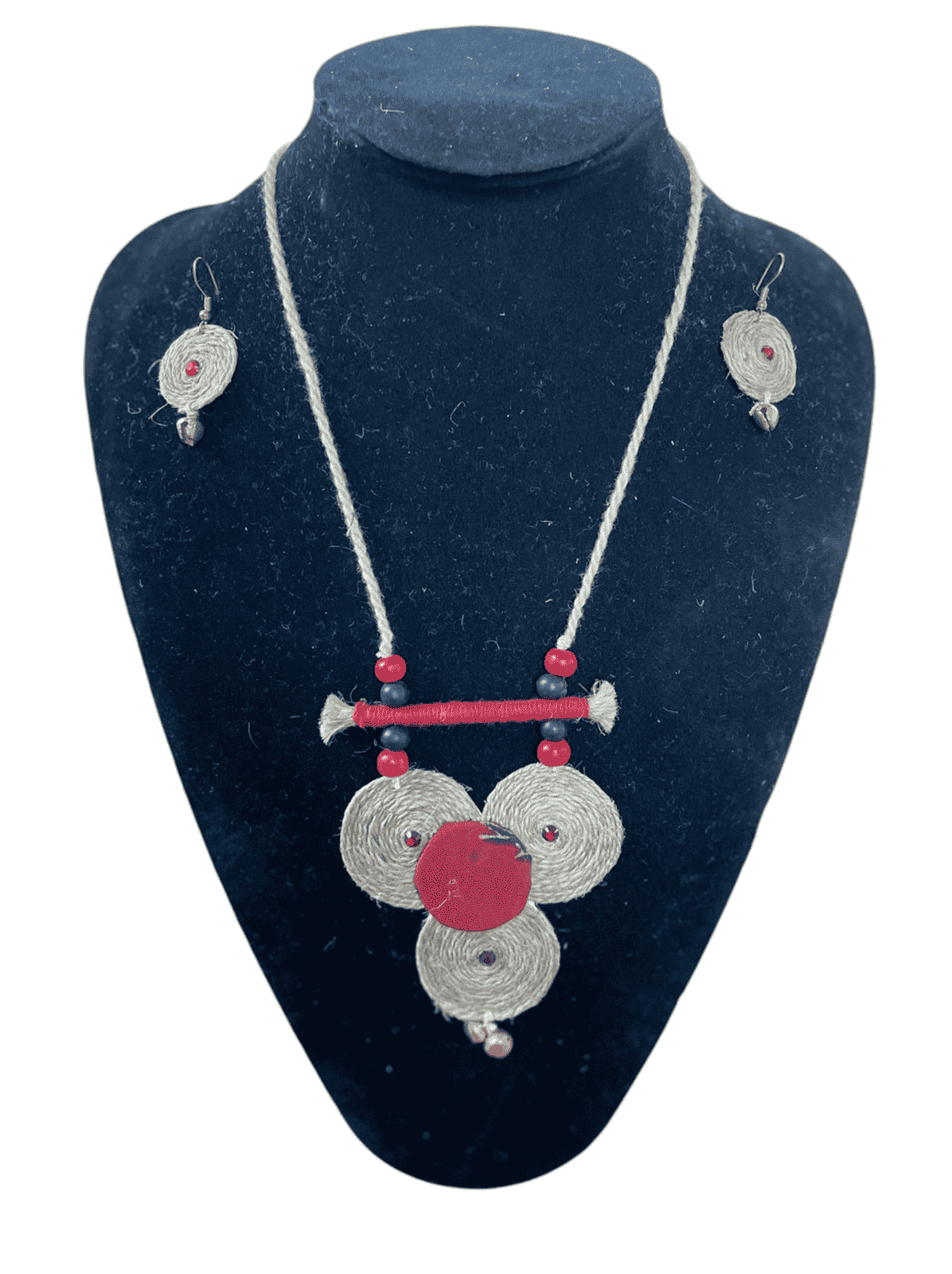 Circular triangle design necklace set