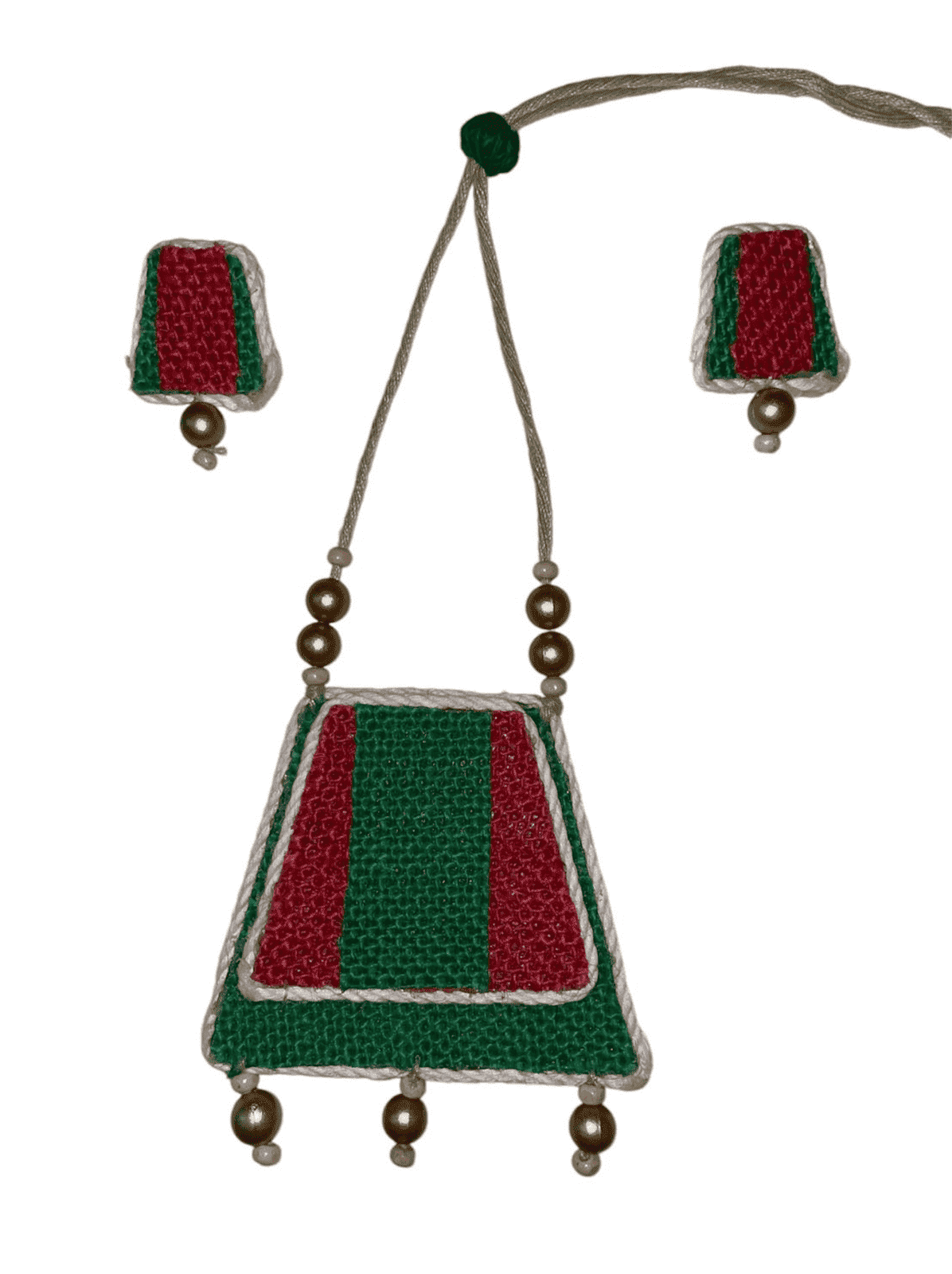 Green mountain design necklace set