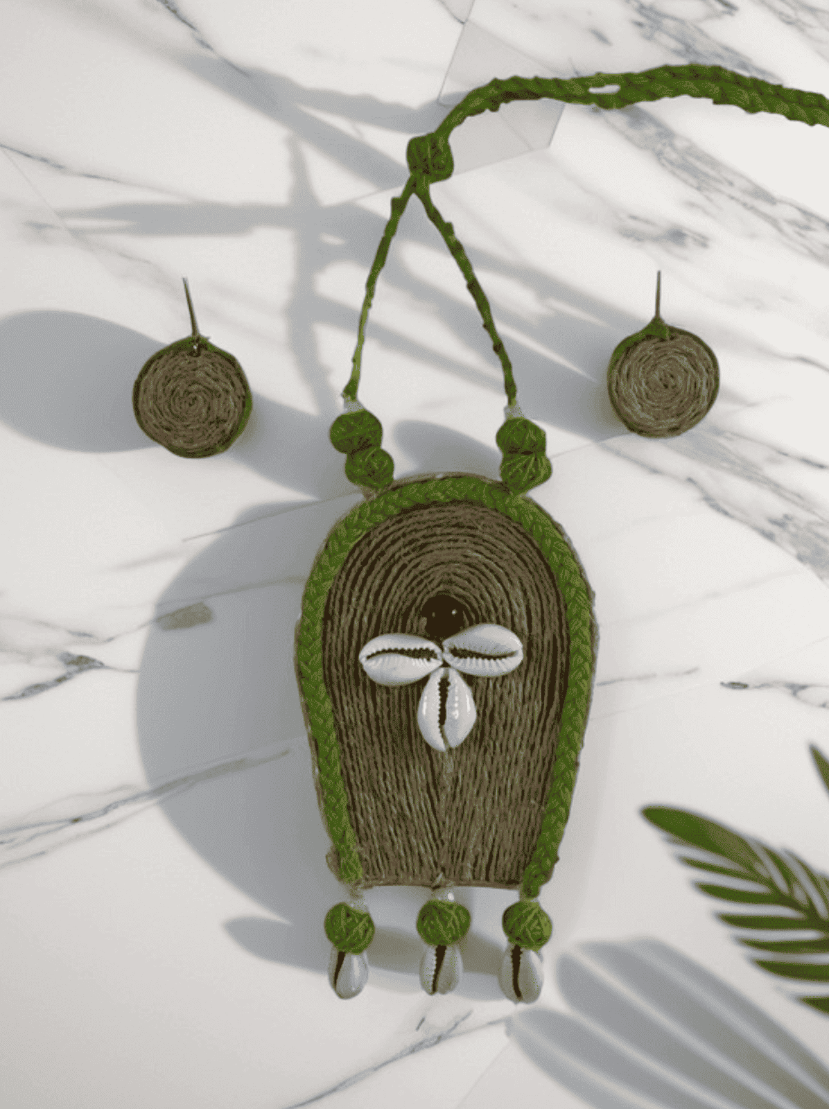 Green robot kawri necklace set