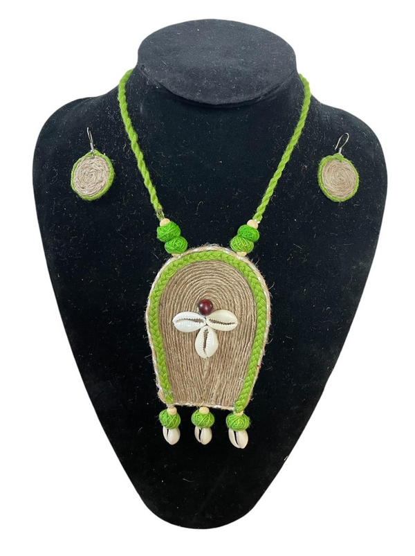 Green robot kawri necklace set