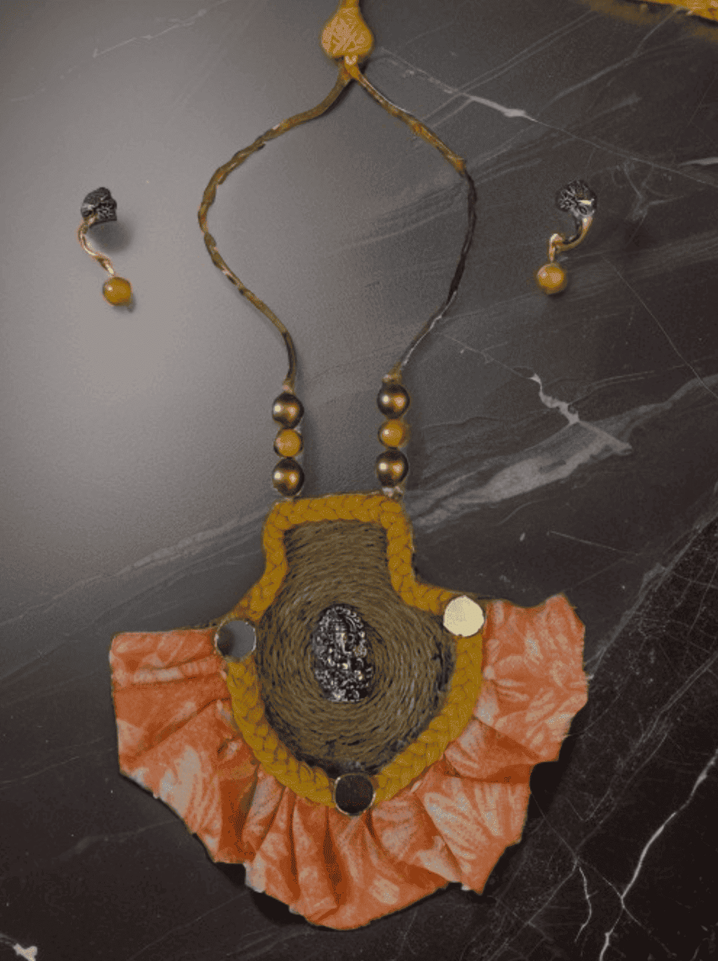Half rounded Ganesha necklace set - Women | E-Khadi