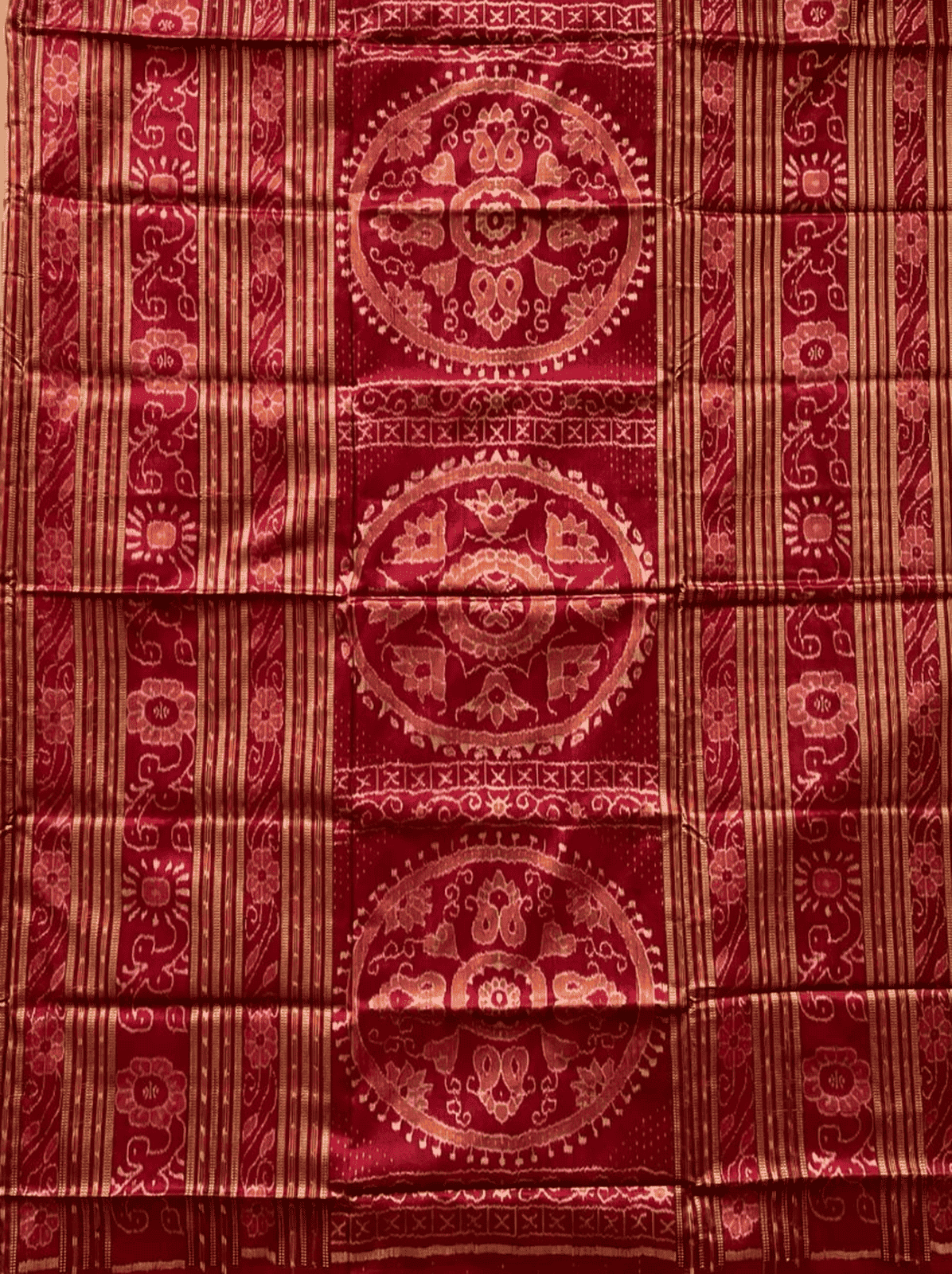 Handwoven Sambalpuri Pasapalli silk saree