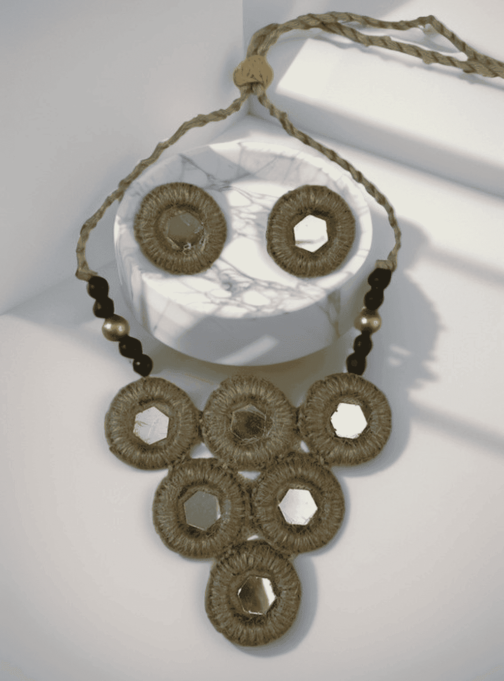 Jute with mirror mountain tassel necklace set