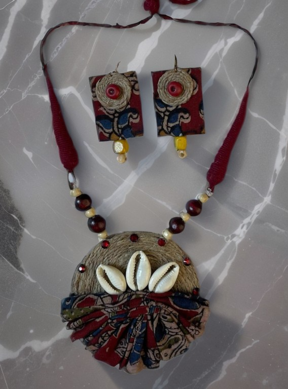 Eco-friendly Handmade Maroon Cloth with Kawri Necklace set main || Jute Jewelry Set || Beach Wedding Jewelry for Bride