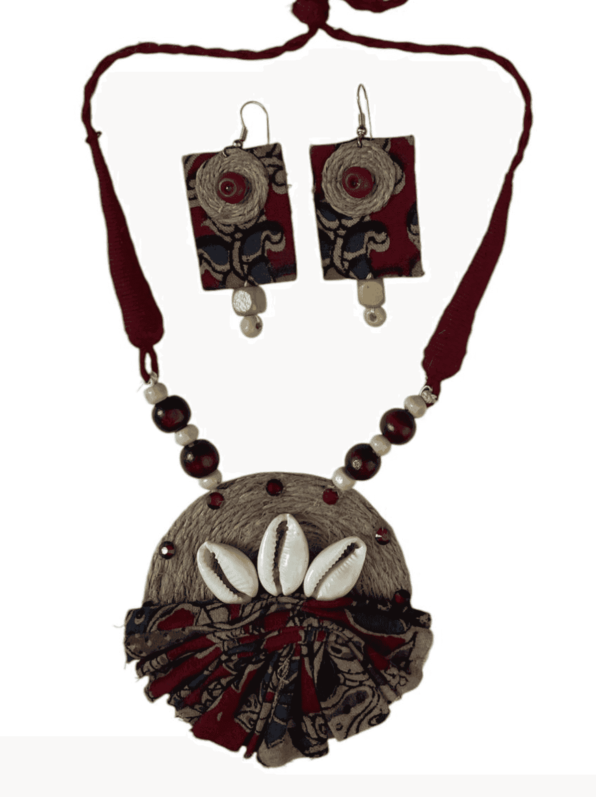 Maroon Cloth with Kawri Necklace set - Women | E-Khadi