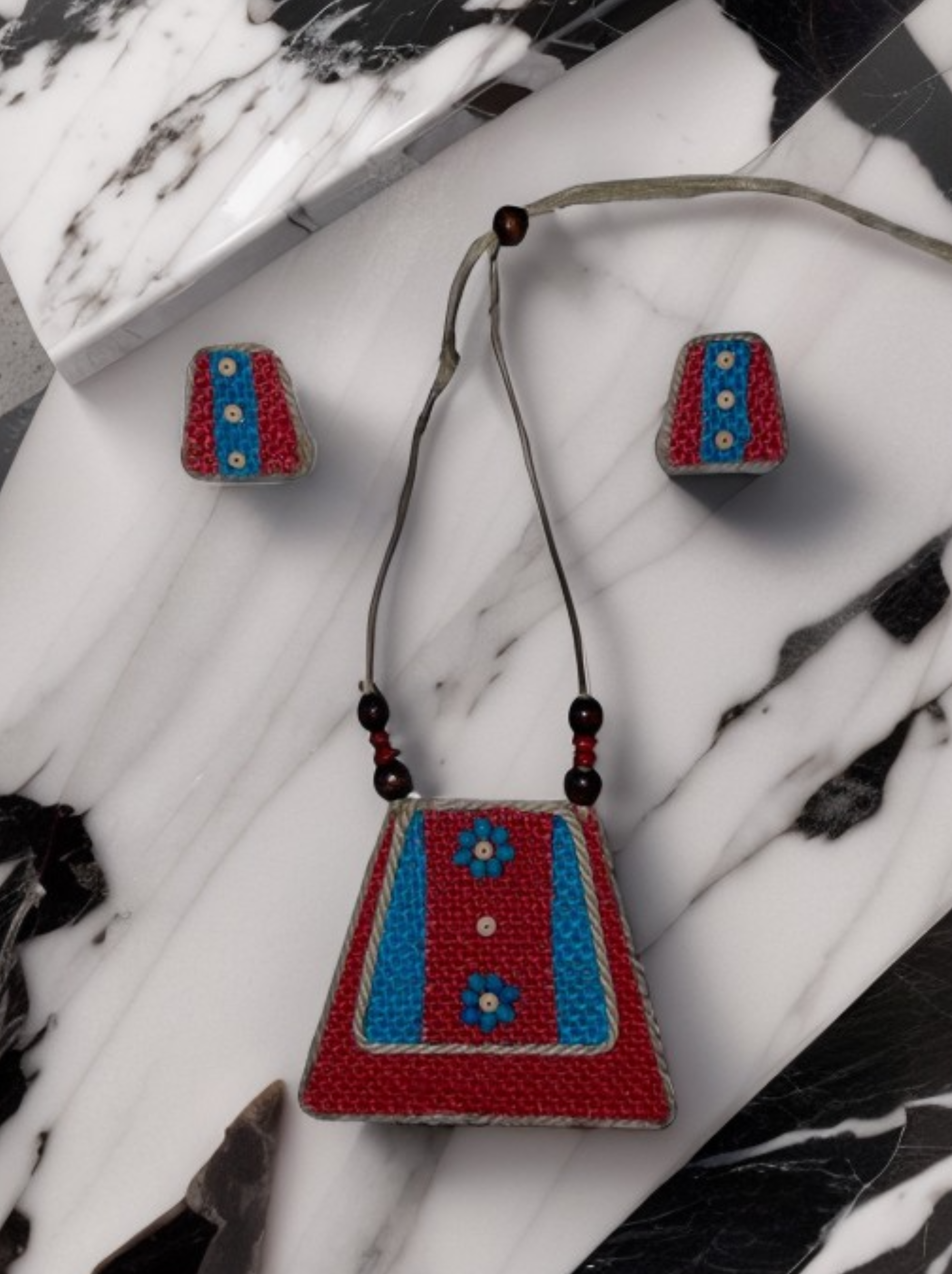 Eco-friendly Handmade Red and Blue mountain design necklace set || Jute Jewelry Set || Beach Wedding Jewelry for Bride