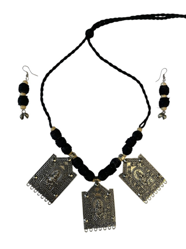 Tri-Temple shape metal necklace set